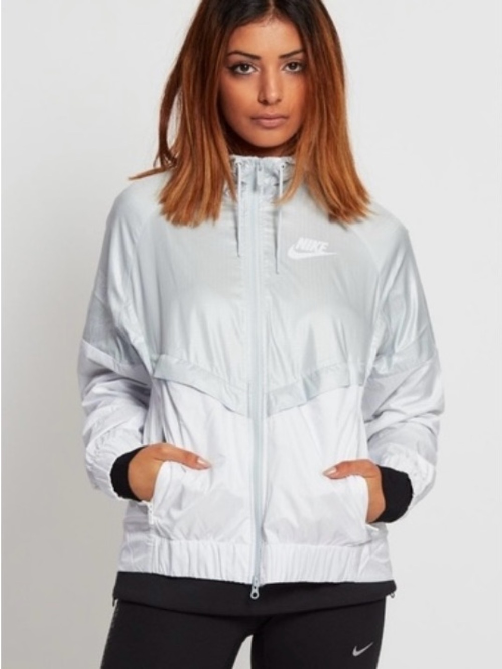 Nike Women's Sportswear Windrunner White/Silver Hooded Jacket | Athleisure Sz L
